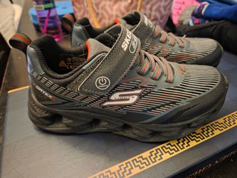 Boys shoes