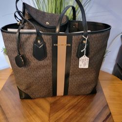 Large  Coach 2 Piece Set 