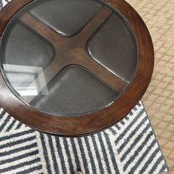 Wooden Centre Table With 4 Stools