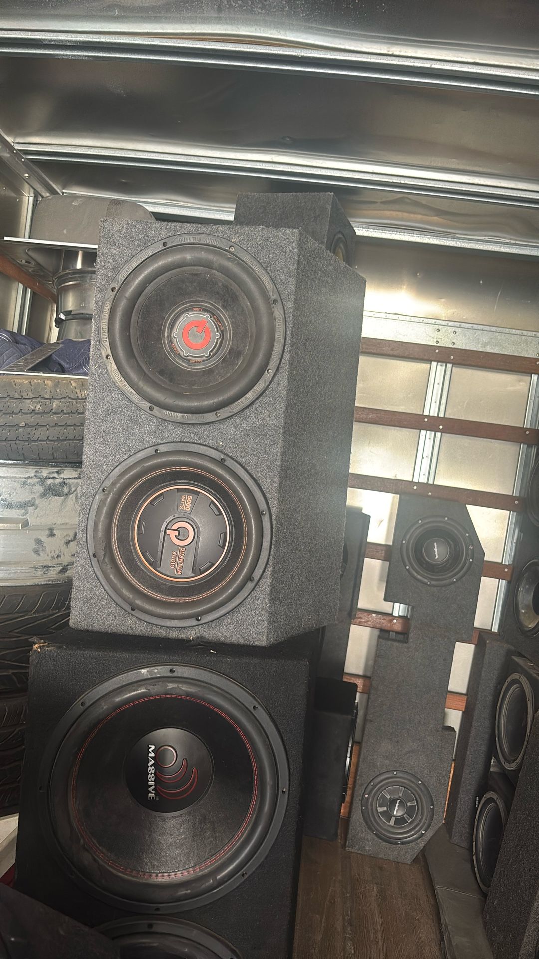 2 Quantum Audio Speakers