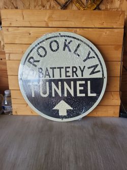 Brooklyn Battery Tunnel Round Metal Road Sign