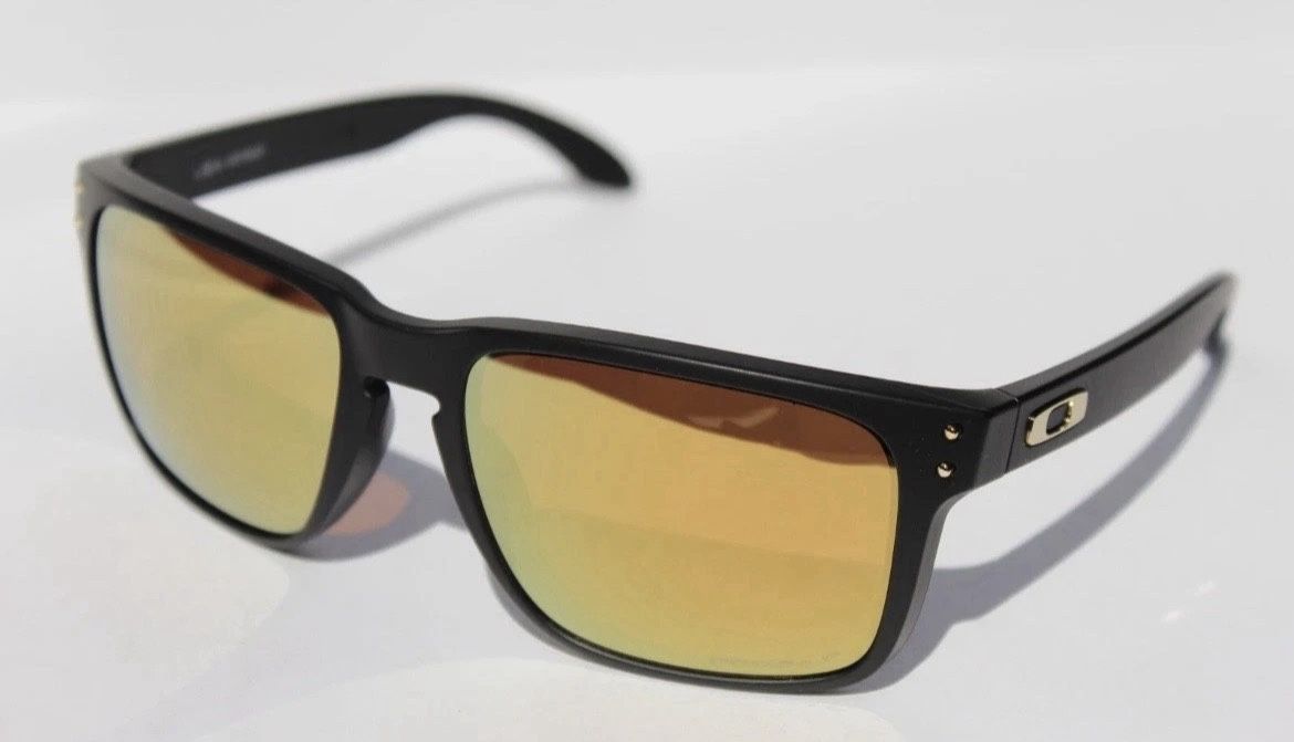 Oakley Holbrook Sunglasses New In Box