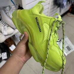 BALENCIAGA - SZ 7 