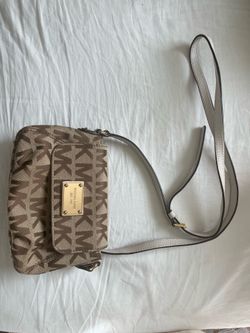 Michael Kors Beige MK Logo Crossbody Wallet Purse