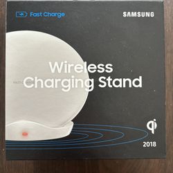 Samsung Fast Charge Qi Wireless Charging Stand (2018 Edition) (Model: EP-N5100) 