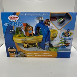 Thomas and Friends Minis Boost 'N Blast Stunt Set w Exclusive Mini New Sealed 