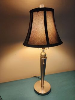 Silver Metal Table Lamp with pull Chsin Switch