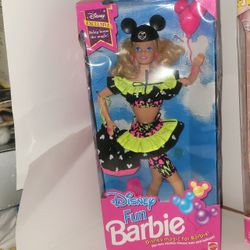 The image shows the Barbie Disney Fun Exclusive Doll from 1992