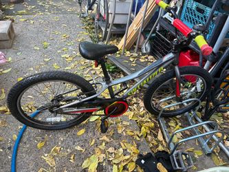 Specialized ages 12+ rip rock brand new