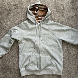 Burberry hoodie Size M