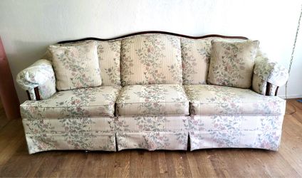 Vintage Floral Print Sleeper Sofa
