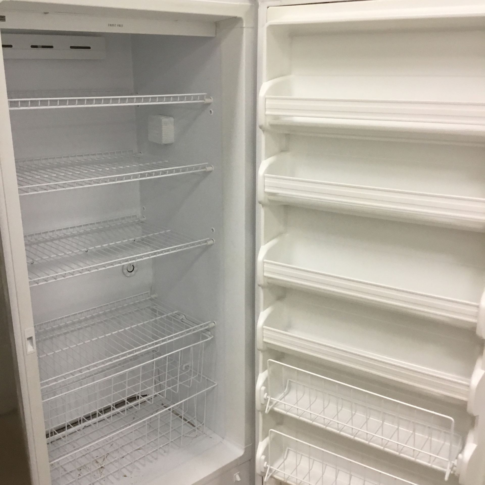 FRIGIDAIRE STAND-UP FREEZER USED for Sale in Indianapolis, IN - OfferUp