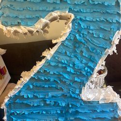 Tengo Está Piñata 🪅 Azul Suelo Con Blanco 2. Nueva 