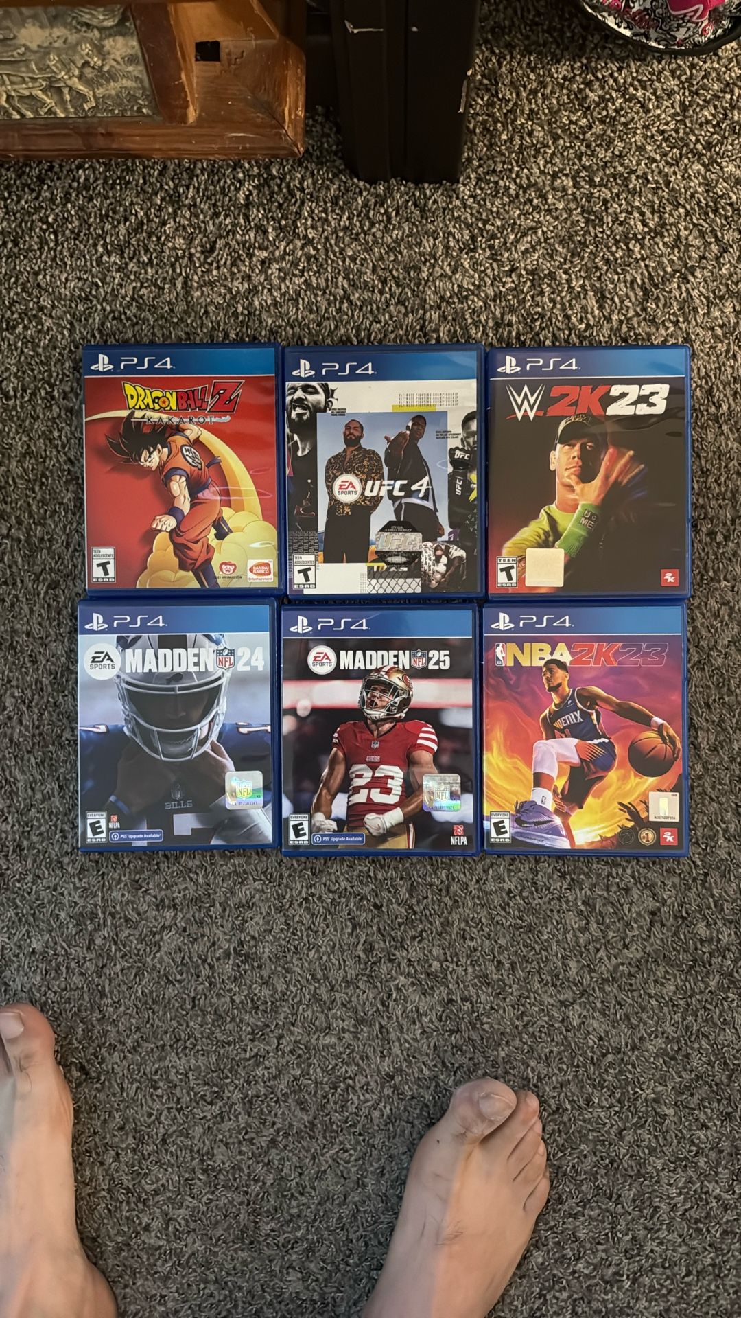 PS4 6 Games 2 Controllers
