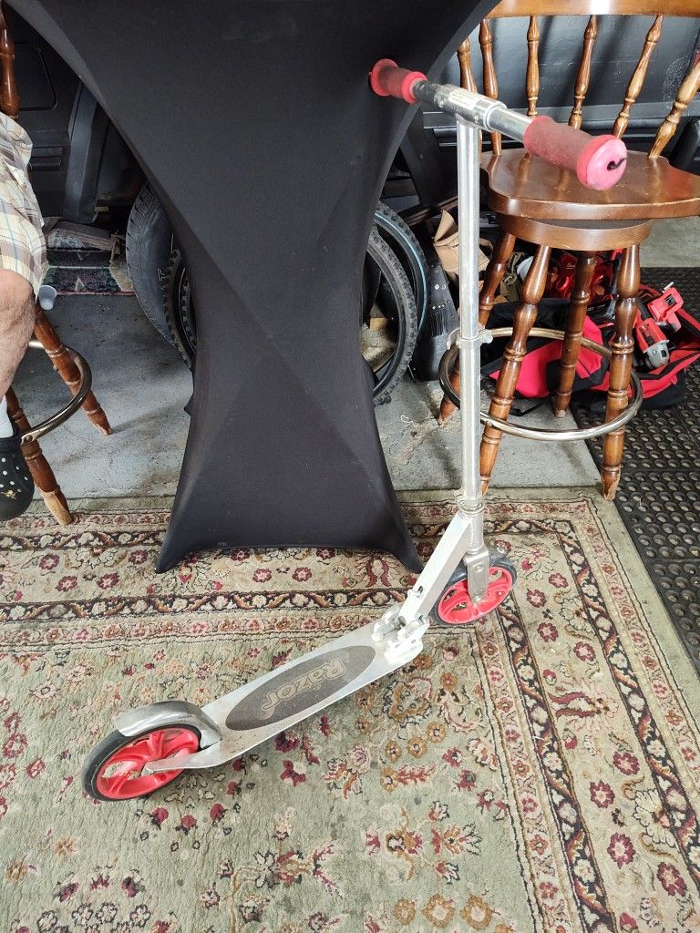 Razor Scooter Aluminum Lightweight