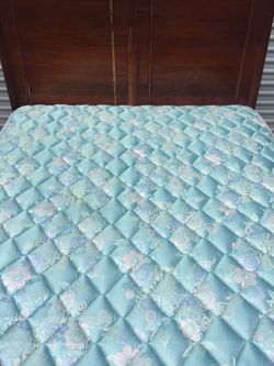 Complete Queen Size Bed