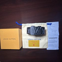 Black Louis Vuitton Belt Size 39-42” Waist