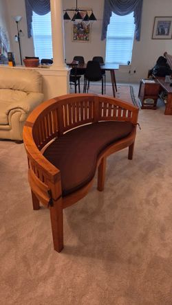 Bench w/ Seat Cushion
