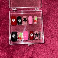 Press-on Nails