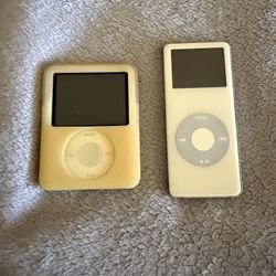 iPods 