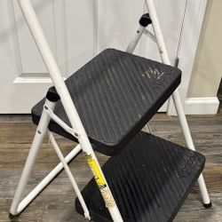 Cosco 2-Step Ladder Model 11-302 