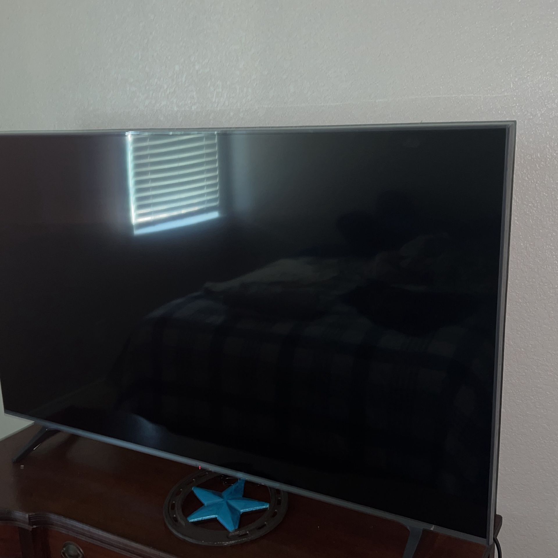 LG flatscreen TV 55 inch