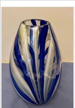 Art glass vase