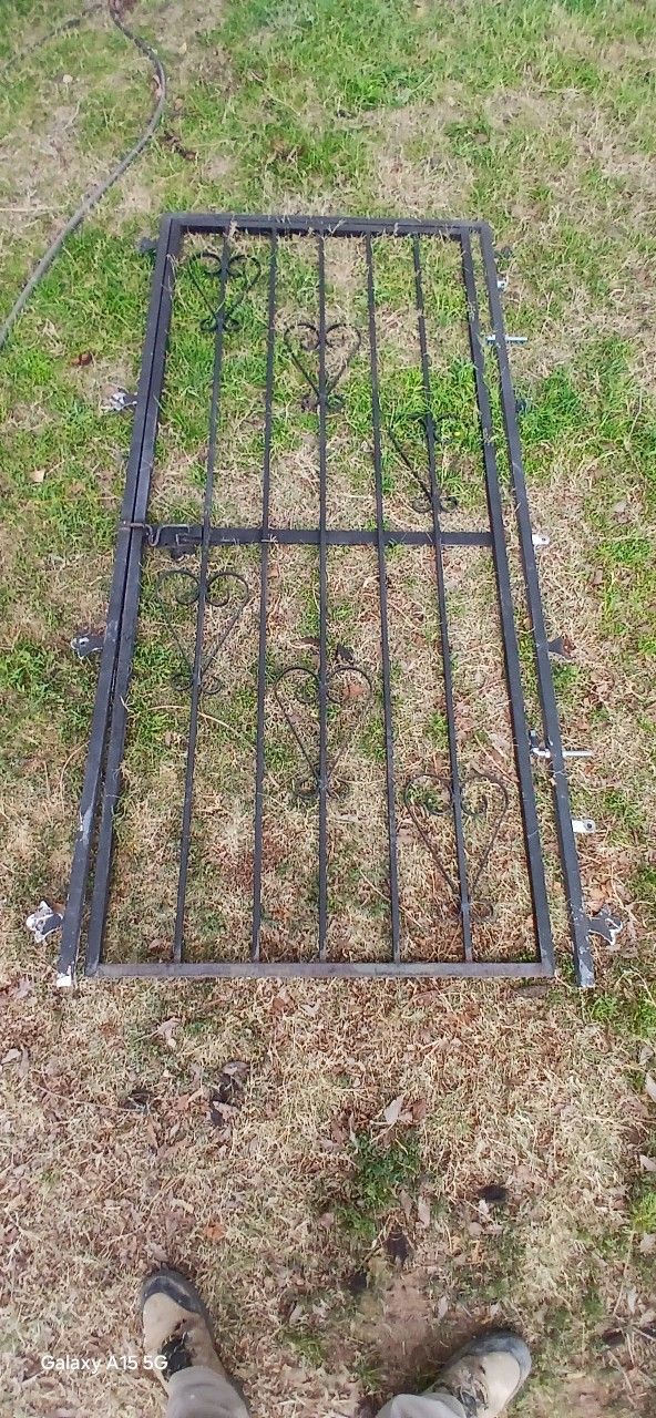Rod iron security door for Sale in Glendale, AZ - OfferUp