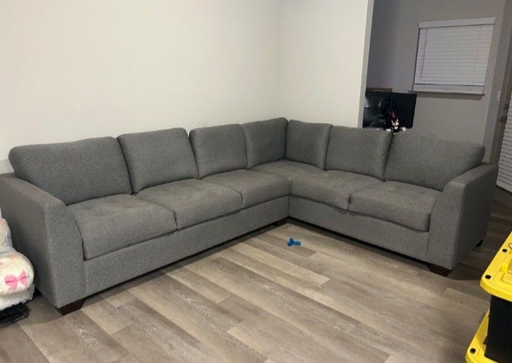 Sectional Couch 
