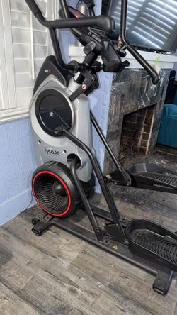 Bow flex M6 max trainer