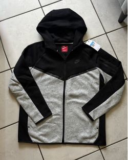 Nike Tech