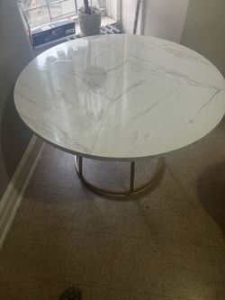 Round Dining Table – White Marble Look & Gold Base