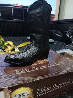 Black cowboy boots