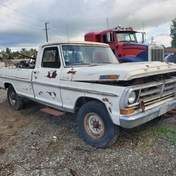 71 F250  Parts Truck 