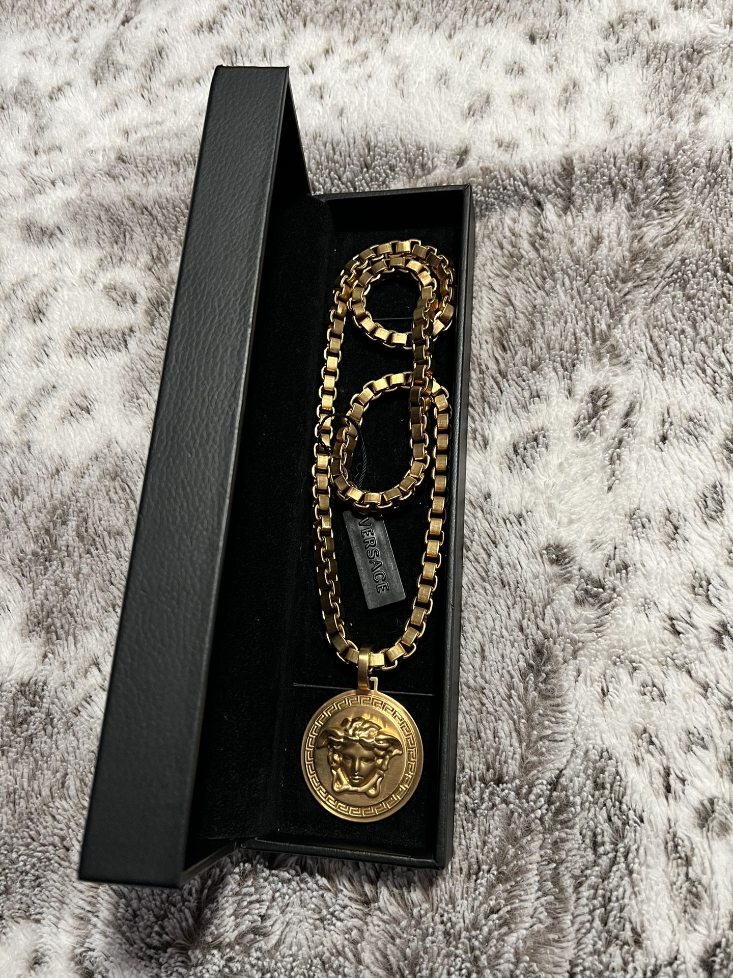 Brand New VERSACE GOLD CHAIN