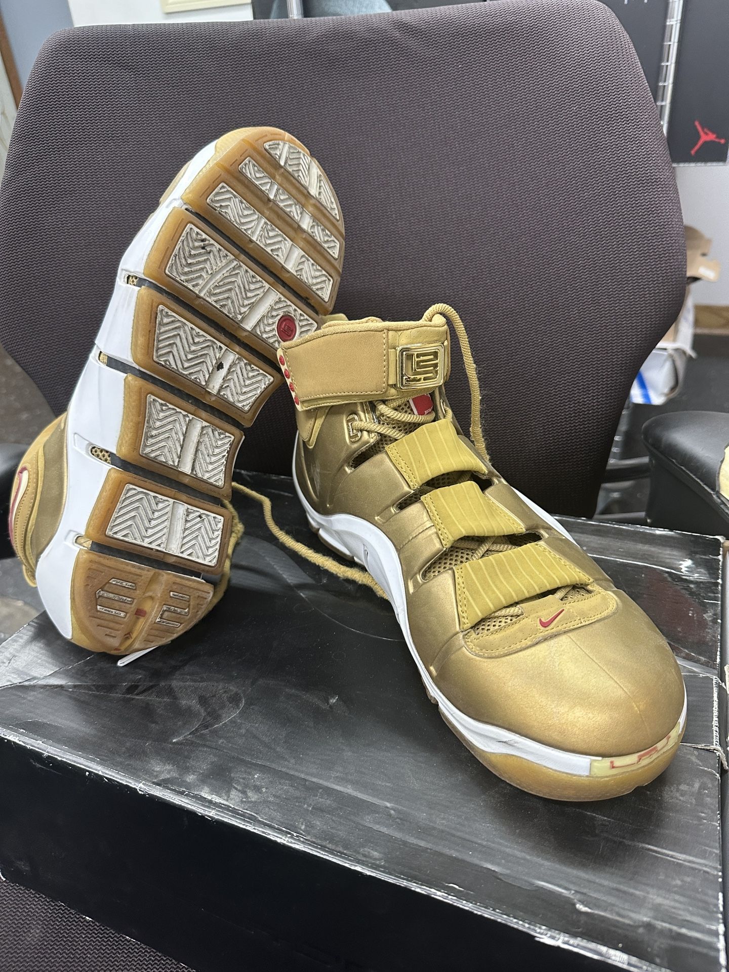 Zoom LeBron 4 All Star Men s shoes