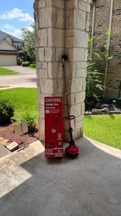 Craftsman 17’ 2- Cycle Weedwacker