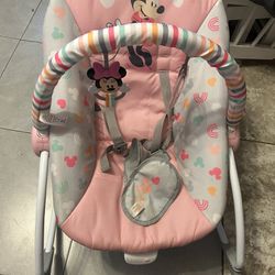 Disney Baby MINNIE MOUSE Infant to Toddler Rocker