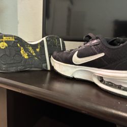 Used Nike Shoes 