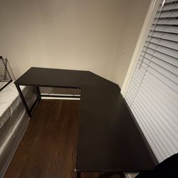 L shaped table