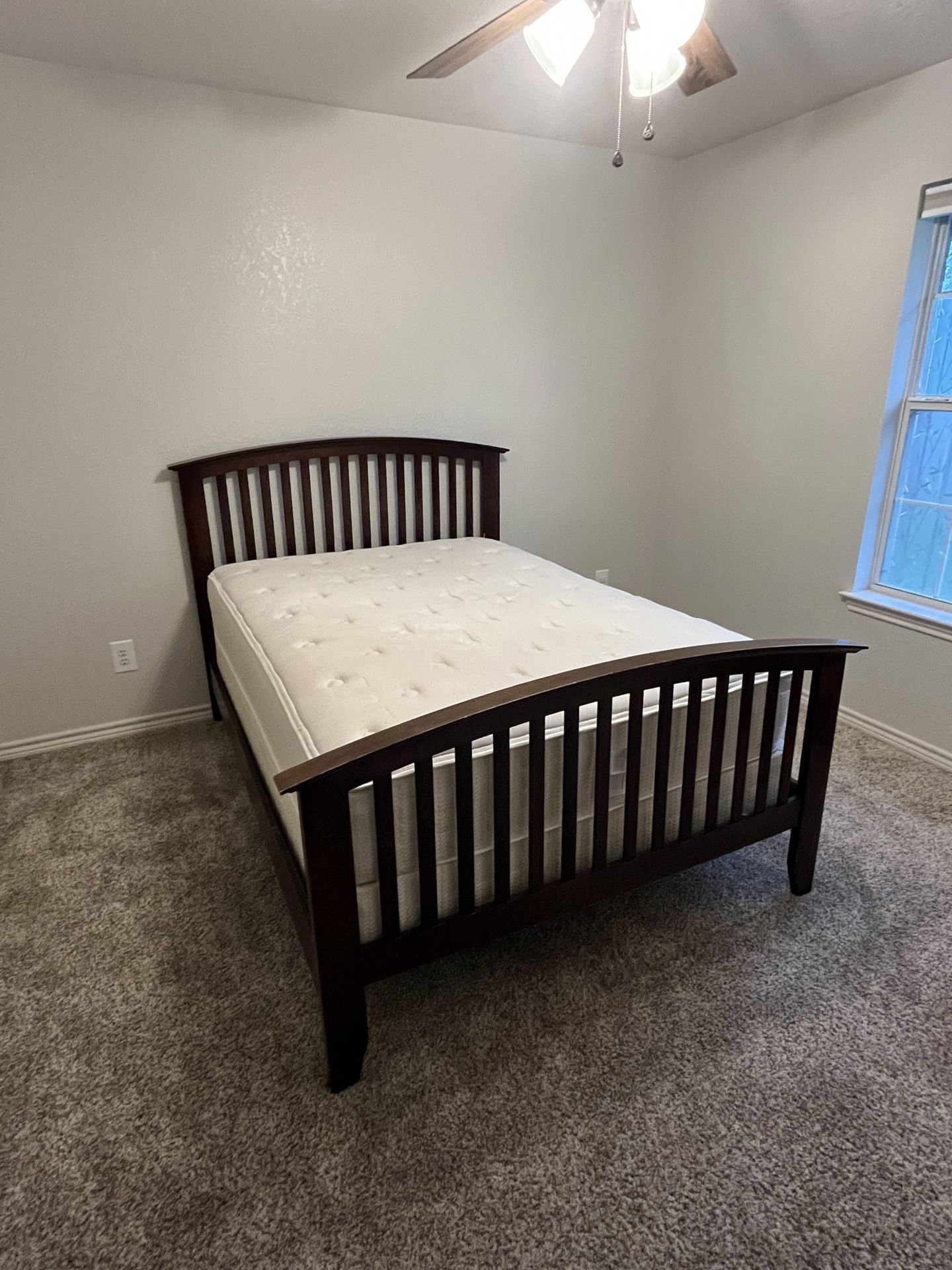 Full Size Serta Mattress, Box Spring & Bed