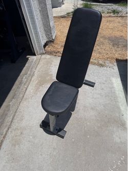 Adjustable weight bench