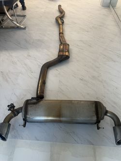 Full Exhaust System Oem For BMW 330i 2024 With Engine Intake