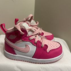 Toddler Nike Jordan 1 Mid Pink Valentines Day Sneakers Size 6C