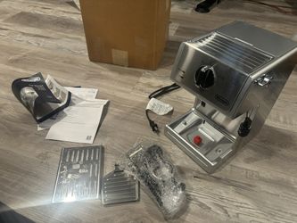 De'Longhi 15 Bar Pump Espresso and Cappuccino Machine with Premium Adjustable Frother, Stainless Steel, ECP3630