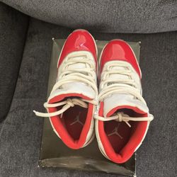 Jordan 11 Cherry