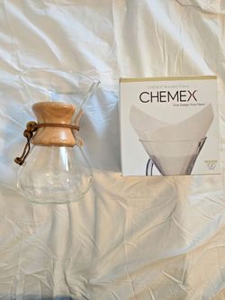 🌟Chemex 6-Cup Pour-Over Brewer + Filters – Like New