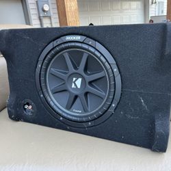 Kicker Sub And Amp 1200.1 Watts 