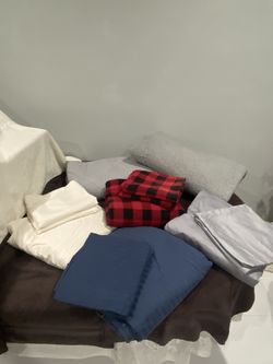 King-Size Bedding Lot – Sheets, Reversible Cover & Thermal Sheet