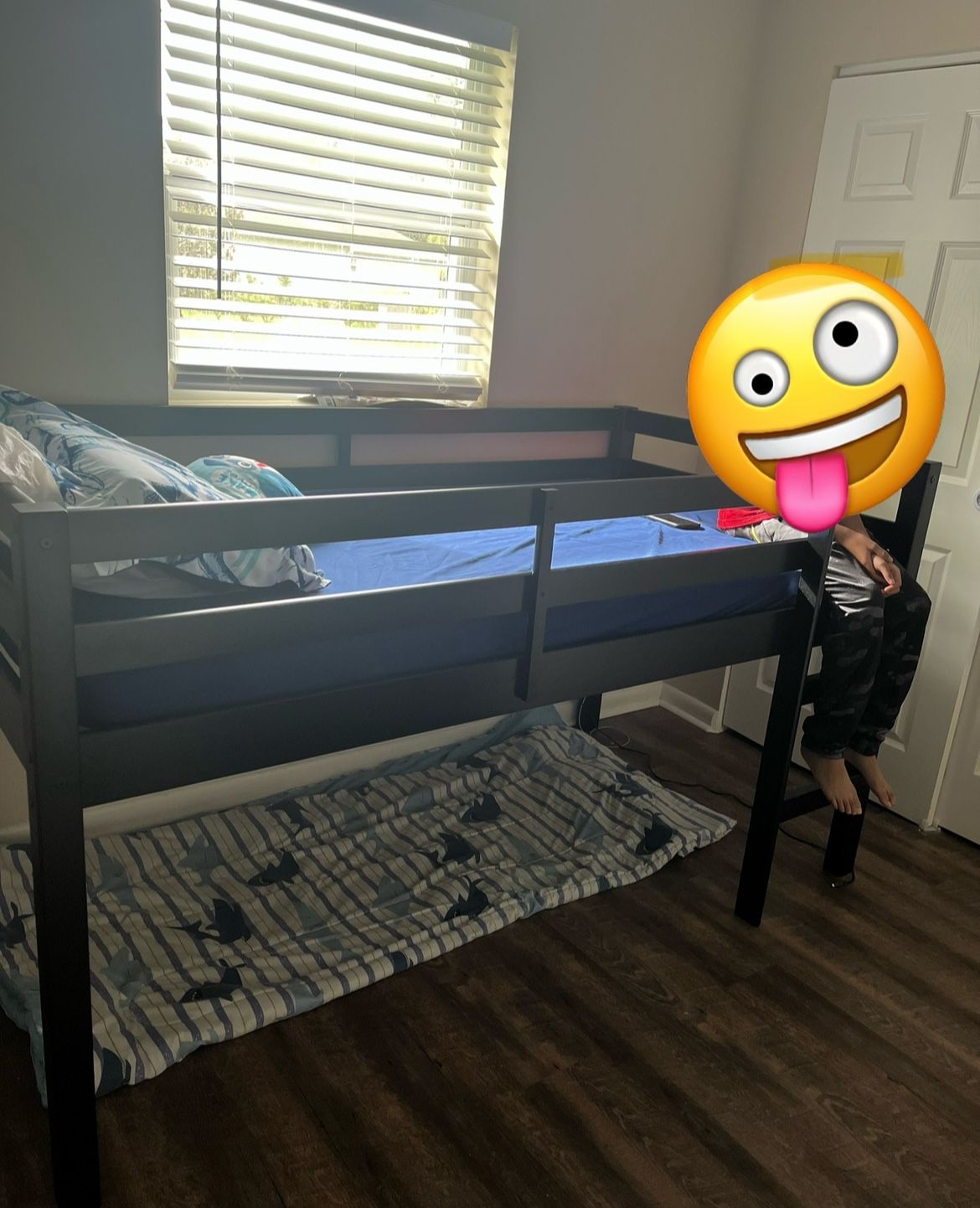 Twin Size Bed With Frame